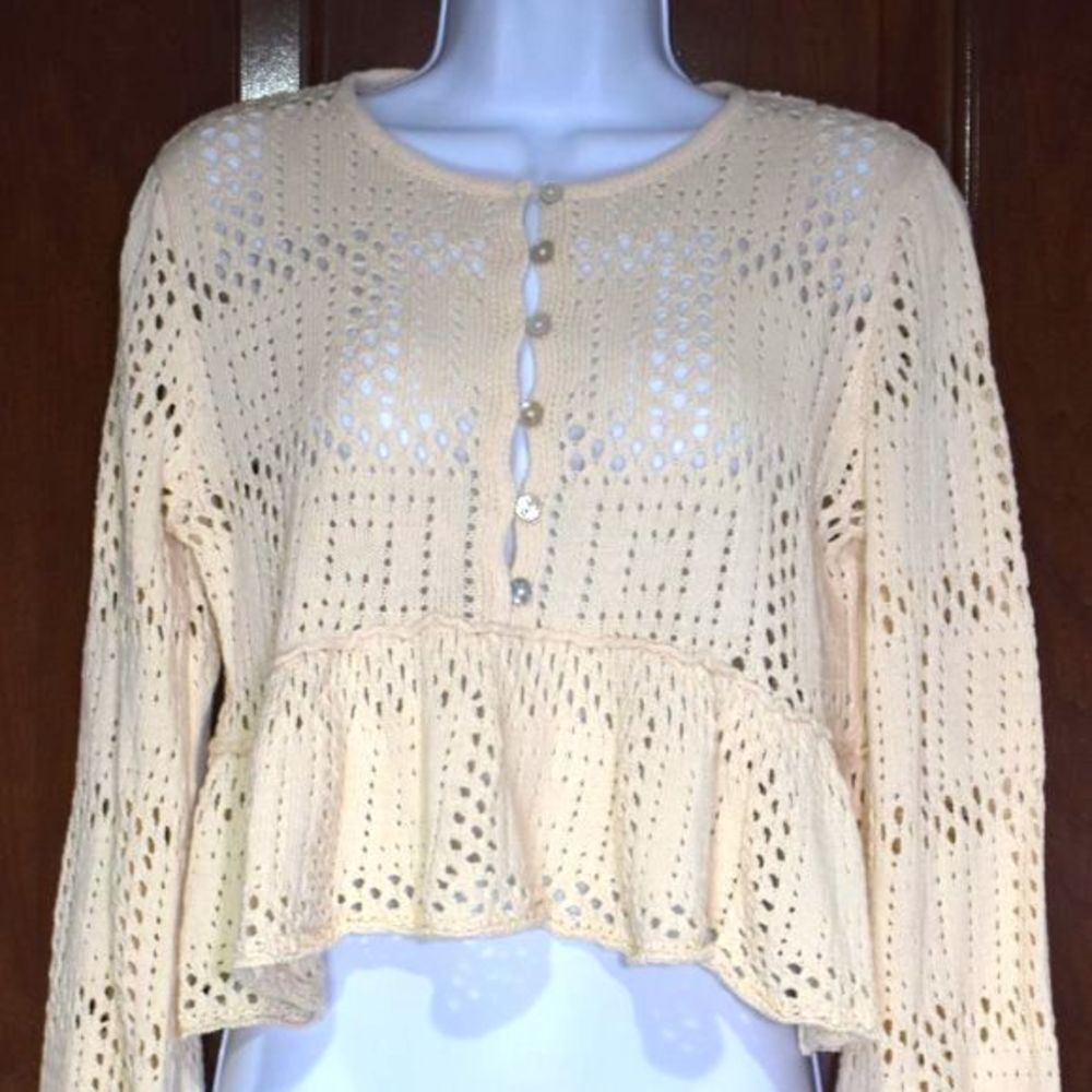 Zara Knit Cardigan Sweater Blouse M Cream Ruffle Button Up Flared Sleeve - Picture 4 of 16
